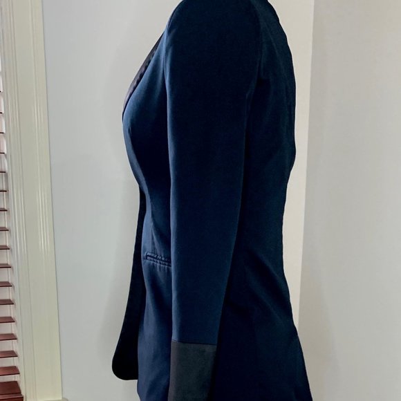 Estee Lauder Navy Blue Blazer - Picture 2 of 10